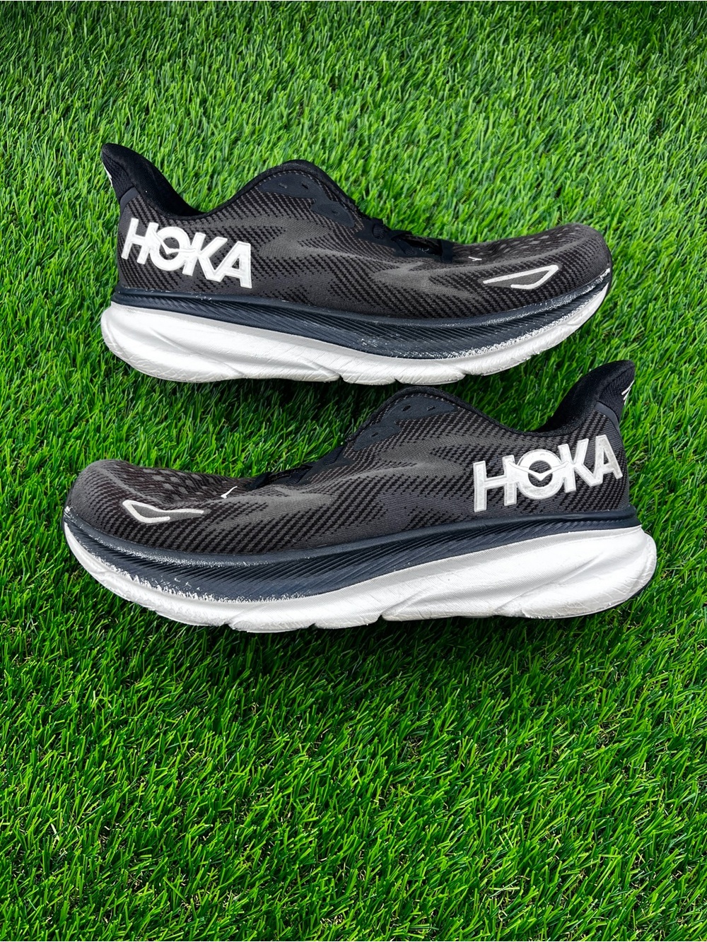 Hoka One One Clifton 9 Men’s Walking Gym Training Running Shoes Black White - 11